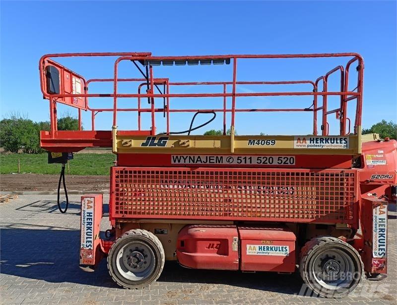 JLG 4069 رافعات مقصية الشكل