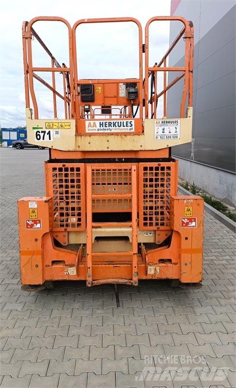 JLG 4069 رافعات مقصية الشكل