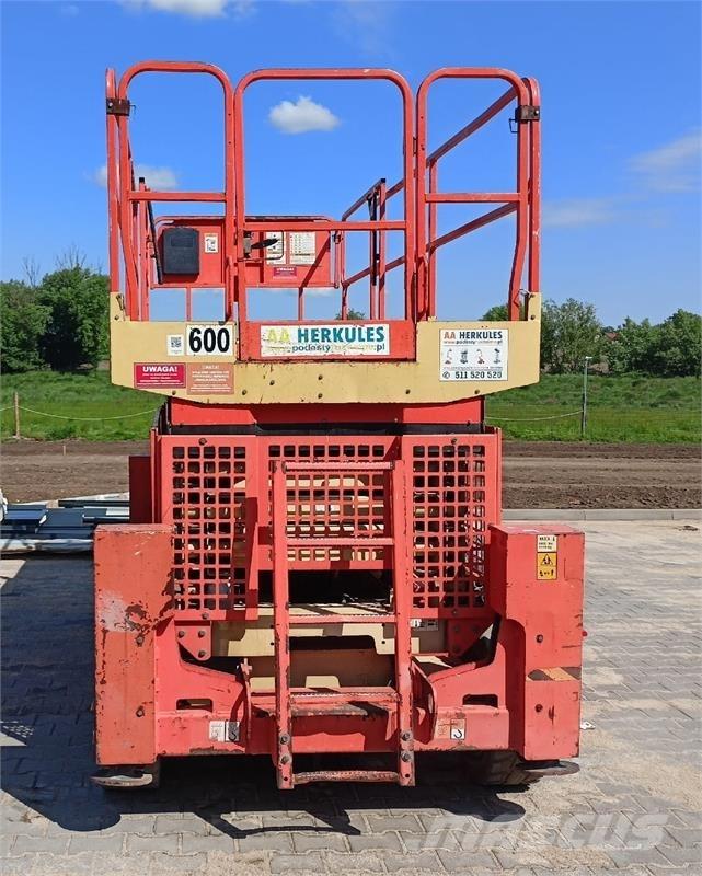 JLG 4069 رافعات مقصية الشكل