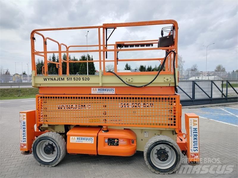 JLG 4069 رافعات مقصية الشكل
