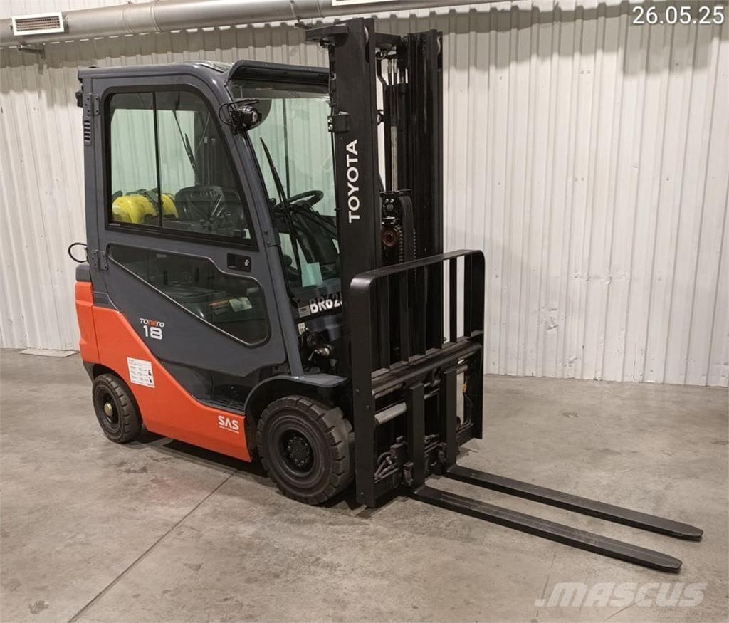 Toyota 02-8FGF18 شاحنات LPG