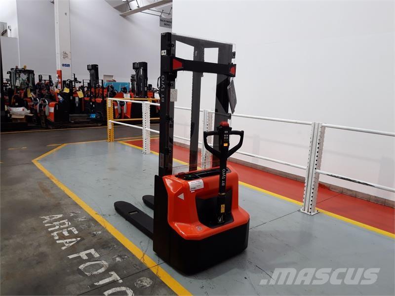 BT SHE100 شاحنات مناولة ذات منصة نقالة يدوية