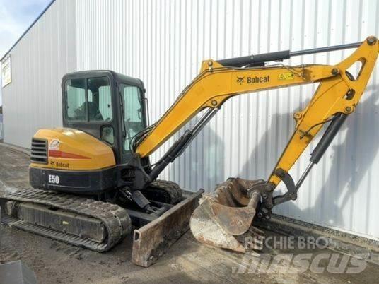 Bobcat E50 cabine حفارات صغيرة أقل من 7 طن (حفارات صغيرة)