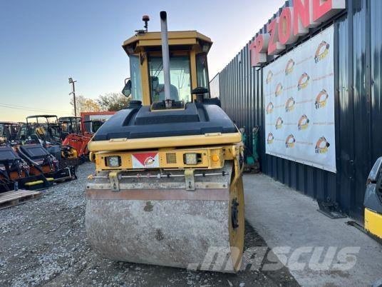 Dynapac CC222 مداحل ثنائية الاسطوانة