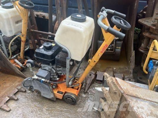  Scie à sol HUSQVARNA أخرى