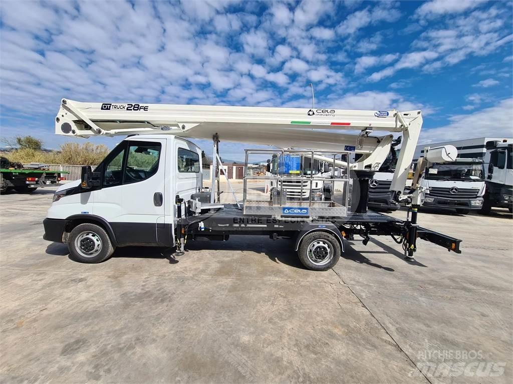 Cela DT Truck 28 FE المنصات الهوائية المثبتة على شاحنة