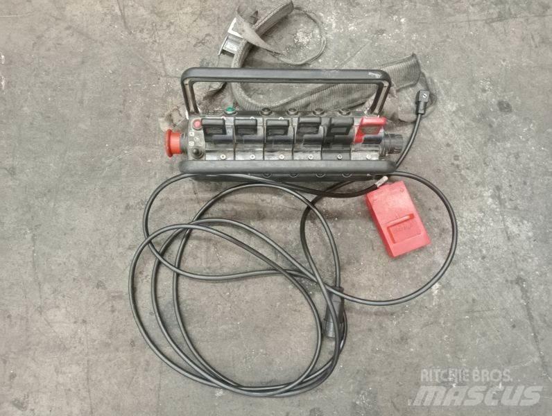 Hiab 322 E-5 HIPRO رافعات تحميل