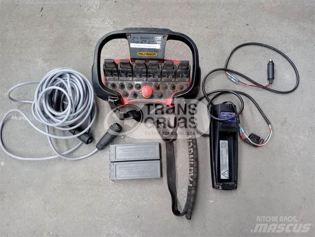 Palfinger PK 13001-K رافعات تحميل