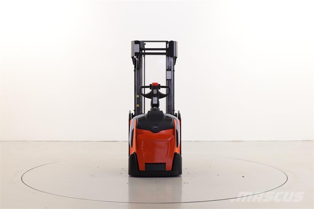 BT SPE140 L معدات التكديس الجوالة
