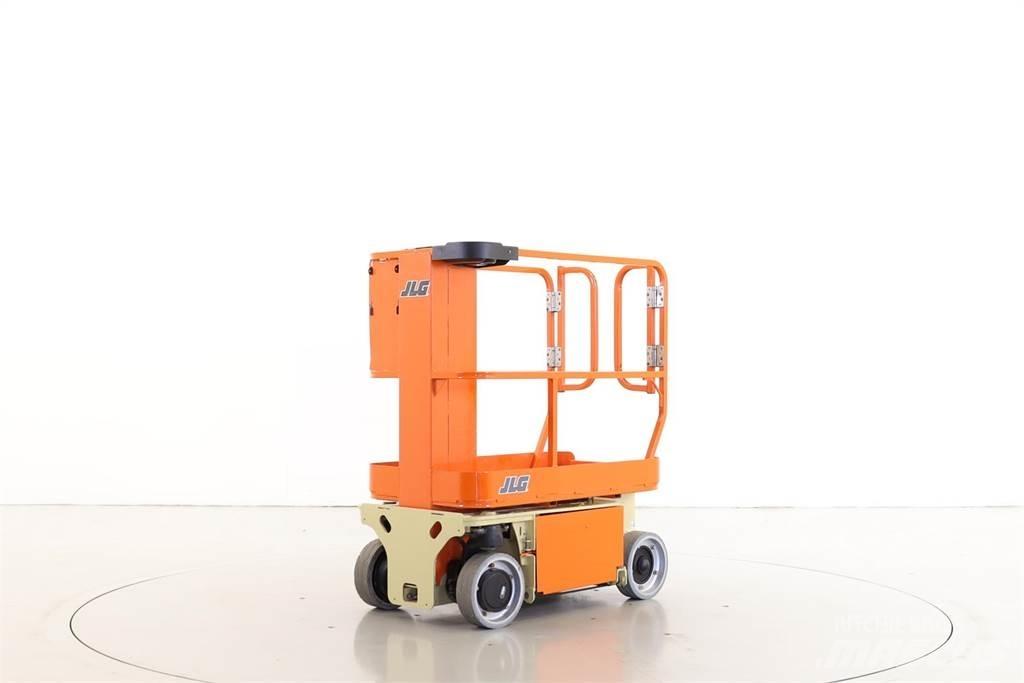 JLG 1230ES رافعات السارية الرأسية