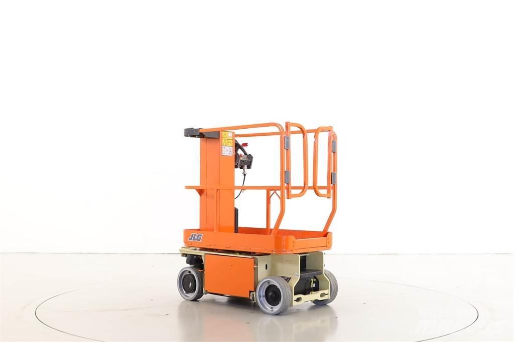 JLG 1230ES رافعات السارية الرأسية