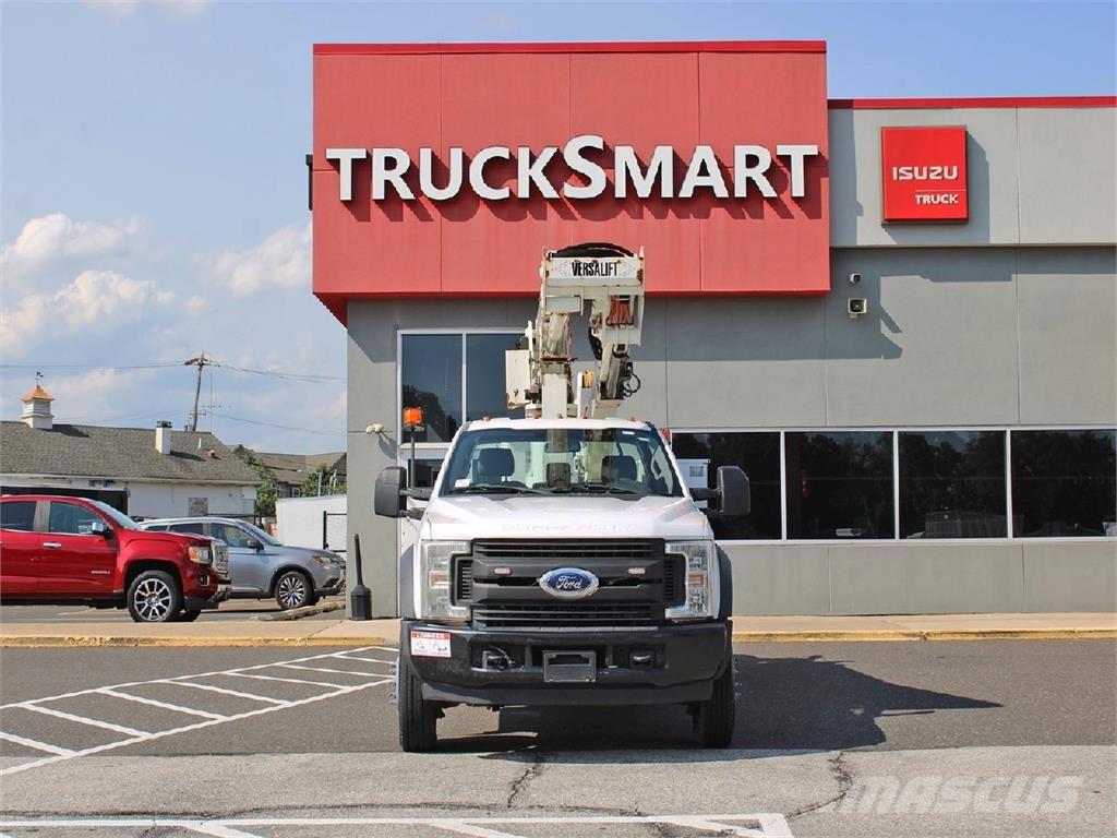 Ford F550 المنصات الهوائية المثبتة على شاحنة