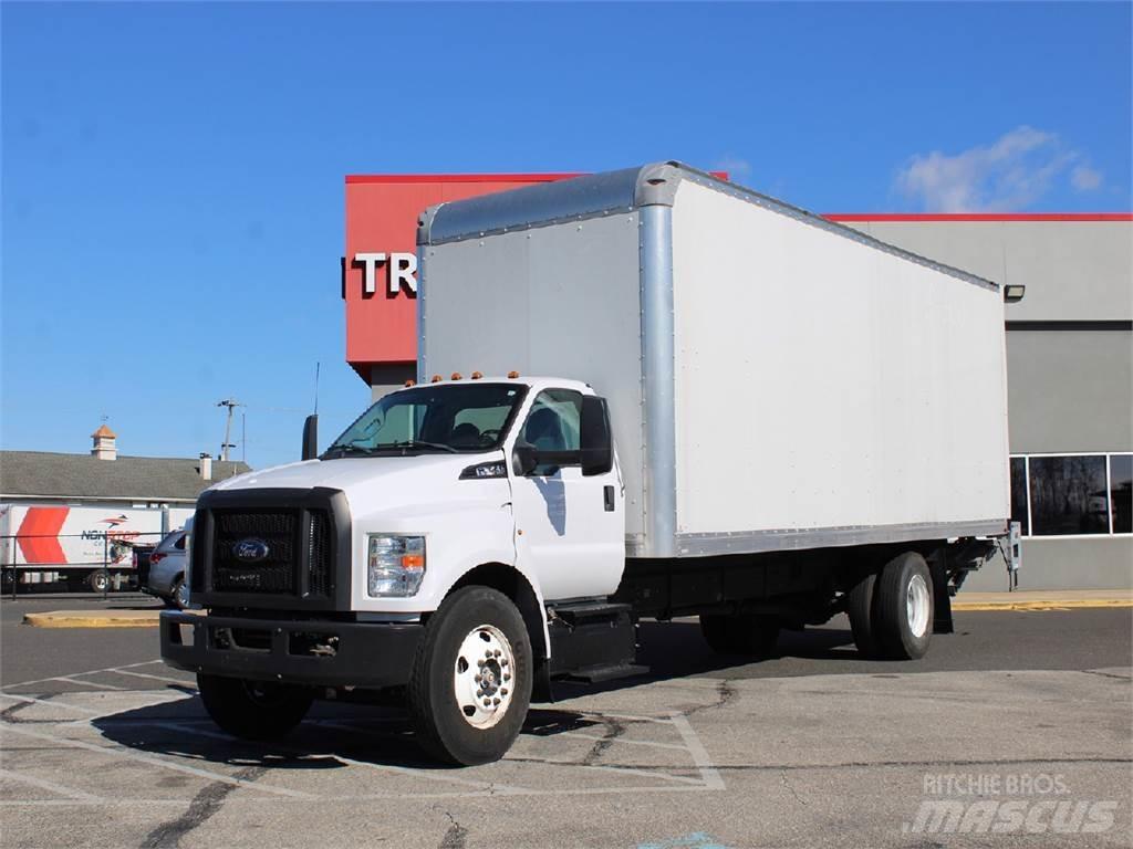 Ford F650 شاحنات ذات هيكل صندوقي