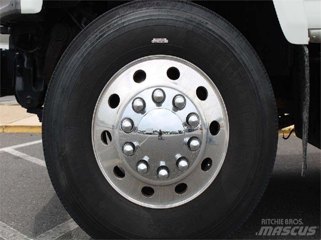 GMC 7500 شاحنات نقل ألواح الخشب