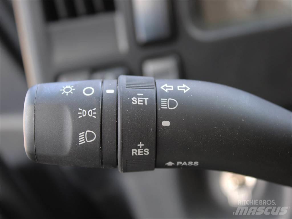 Isuzu FTR شاحنات ذات هيكل صندوقي