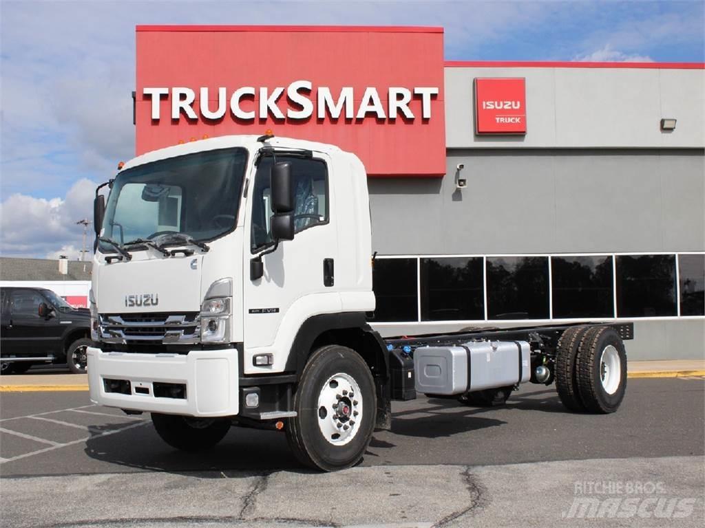 Isuzu FVR شاحنات بمقصورة وهيكل
