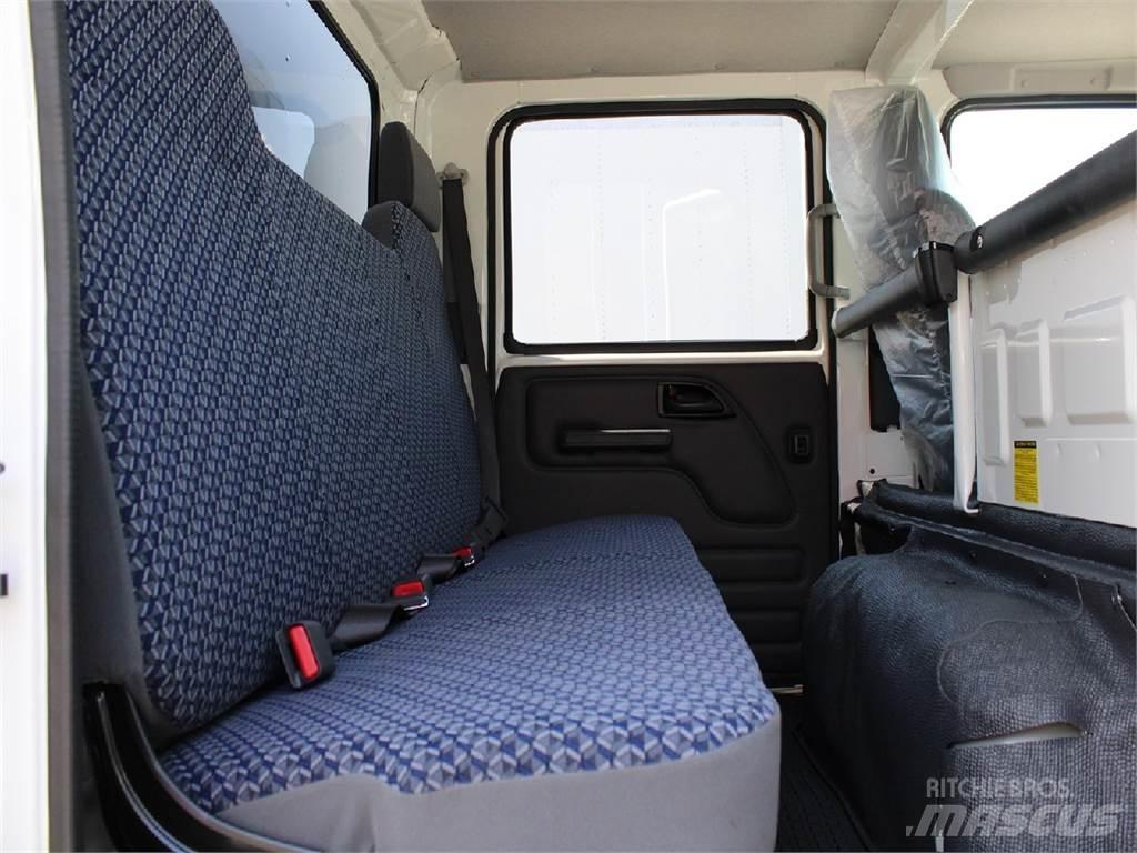 Isuzu NRR شاحنات ذات هيكل صندوقي