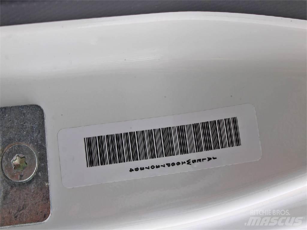 Isuzu NRR شاحنات ذات هيكل صندوقي