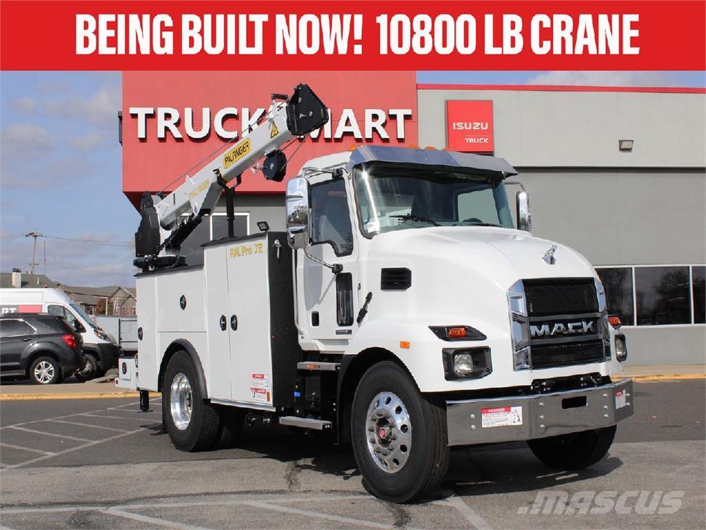 Mack MD6 شاحنات الرافعات