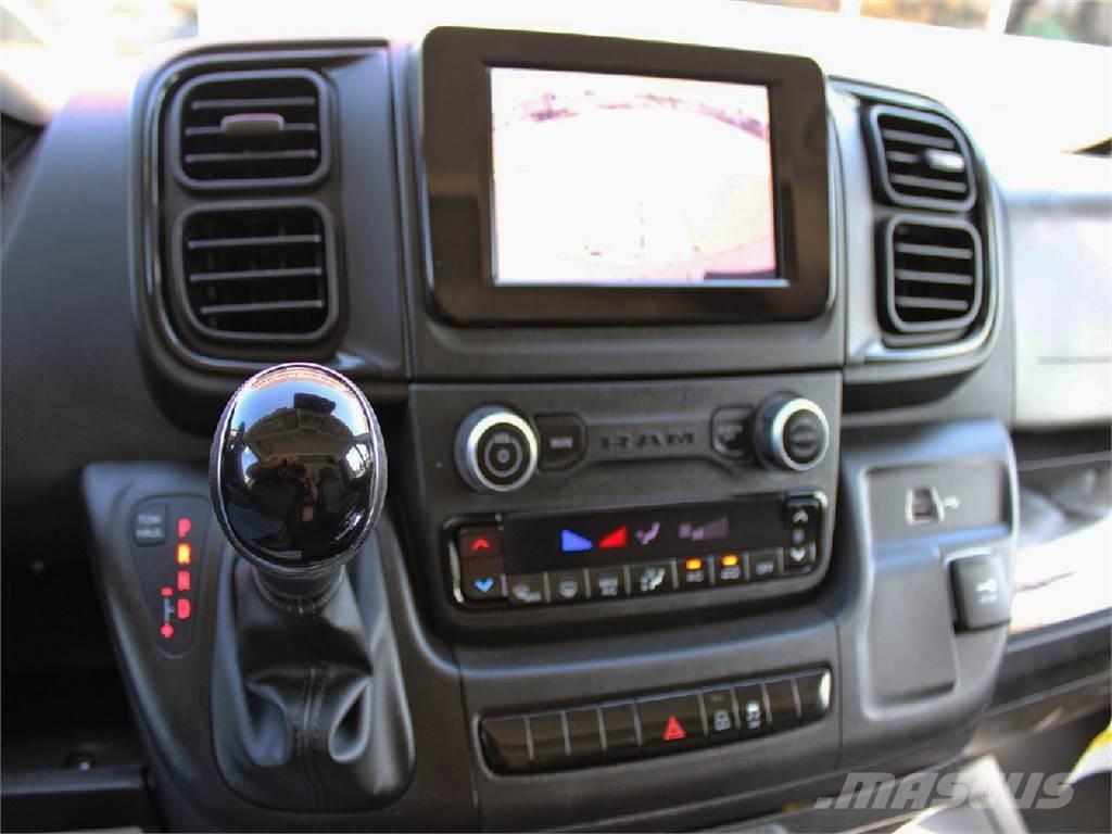 RAM PROMASTER المنصات الهوائية المثبتة على شاحنة