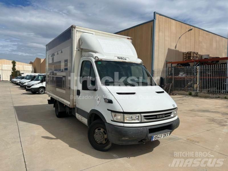 Iveco 35C14 هيكل صندوقي