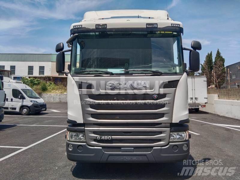 Scania G490 شاحنات بمقصورة وهيكل