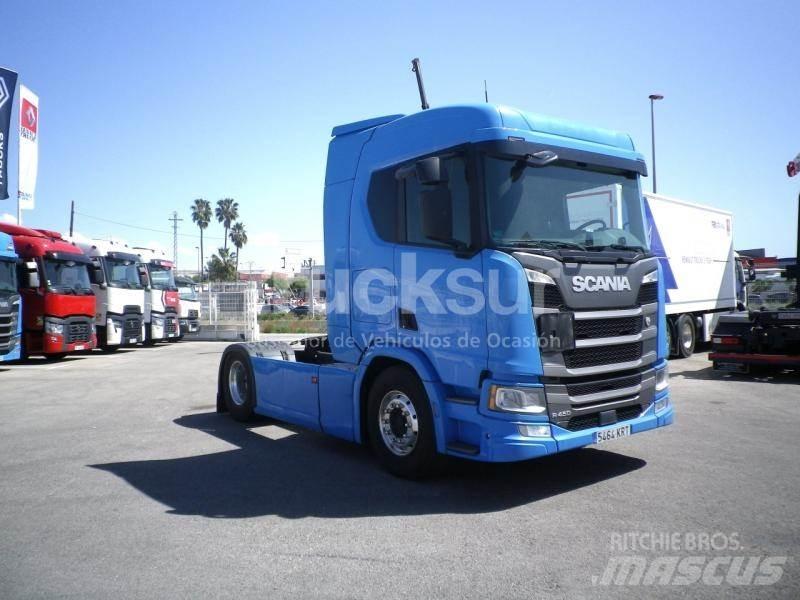 Scania R450 وحدات الجر