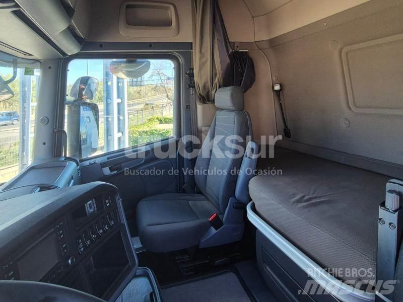 Scania R450 وحدات الجر