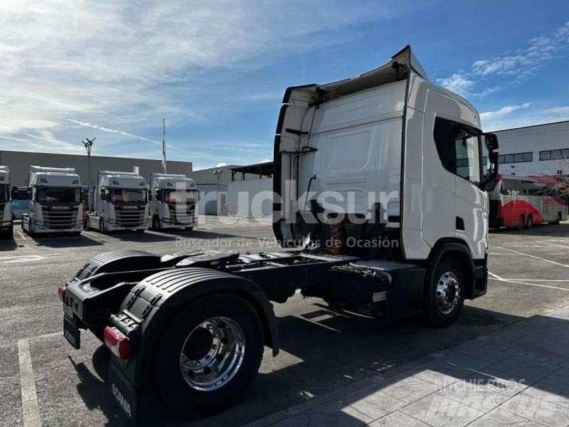 Scania R450 وحدات الجر