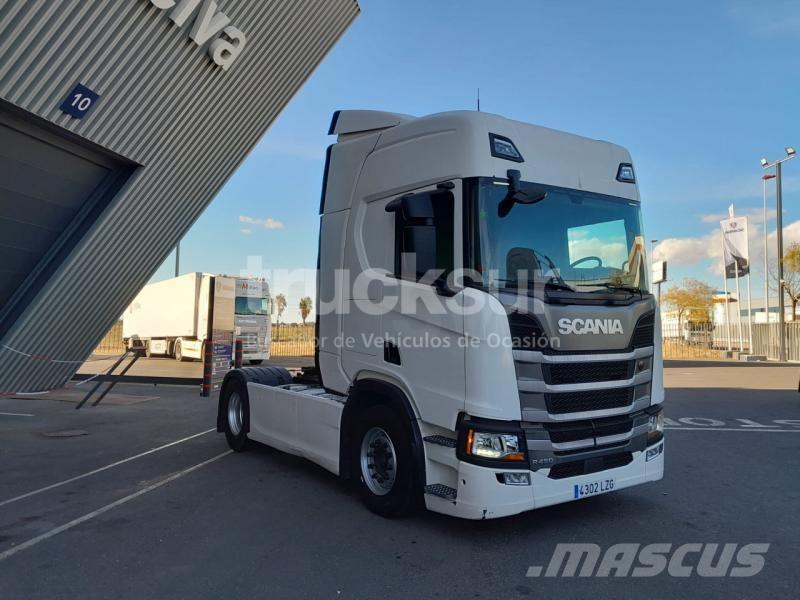 Scania R450 وحدات الجر
