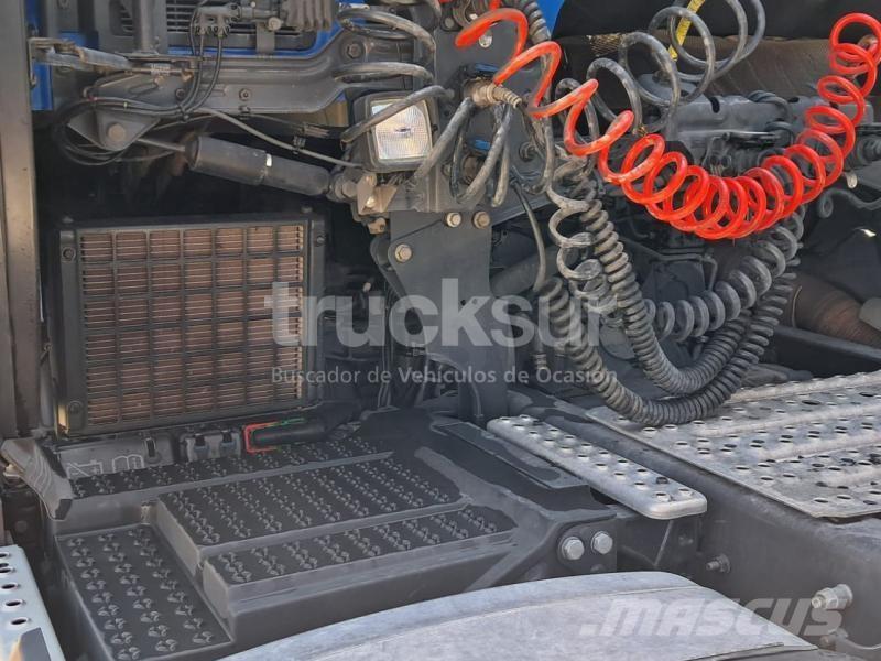 Scania R450 وحدات الجر