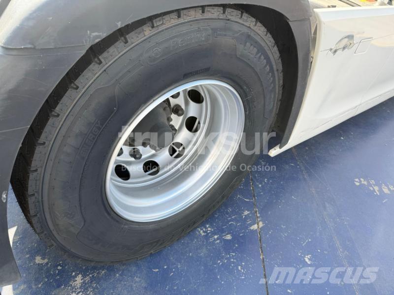 Scania R450 وحدات الجر