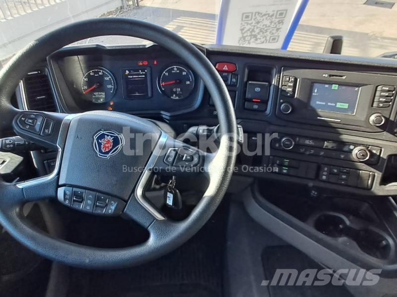 Scania R450 وحدات الجر