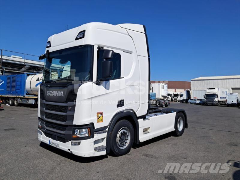 Scania R450 وحدات الجر