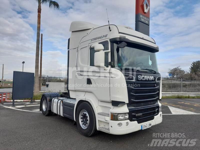 Scania R520 وحدات الجر