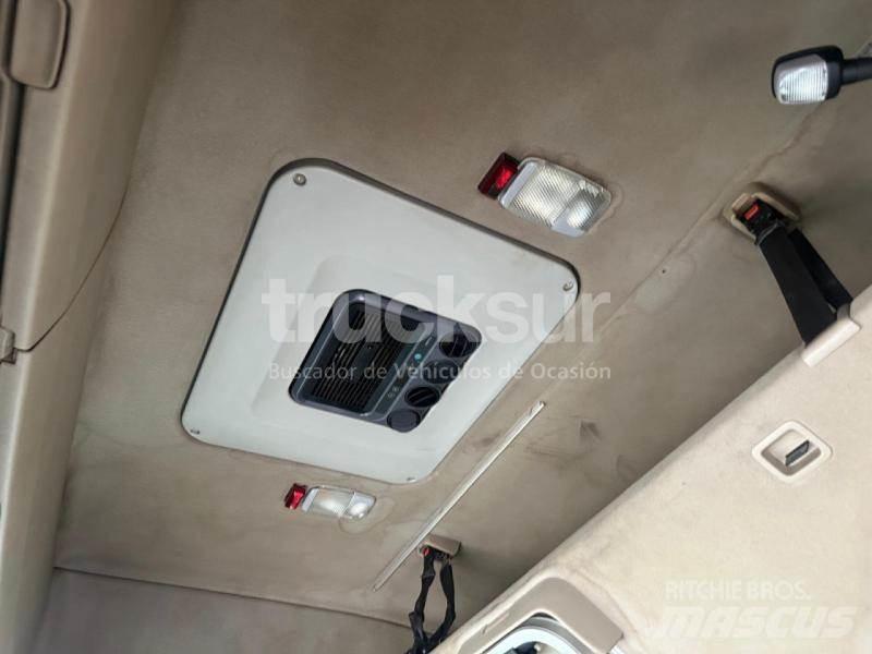 Scania R520 وحدات الجر