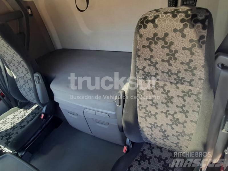 Scania S450 وحدات الجر