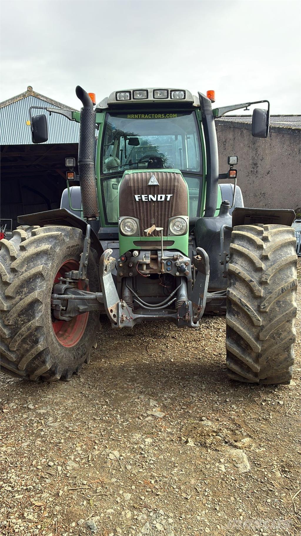 Fendt 718 الجرارات