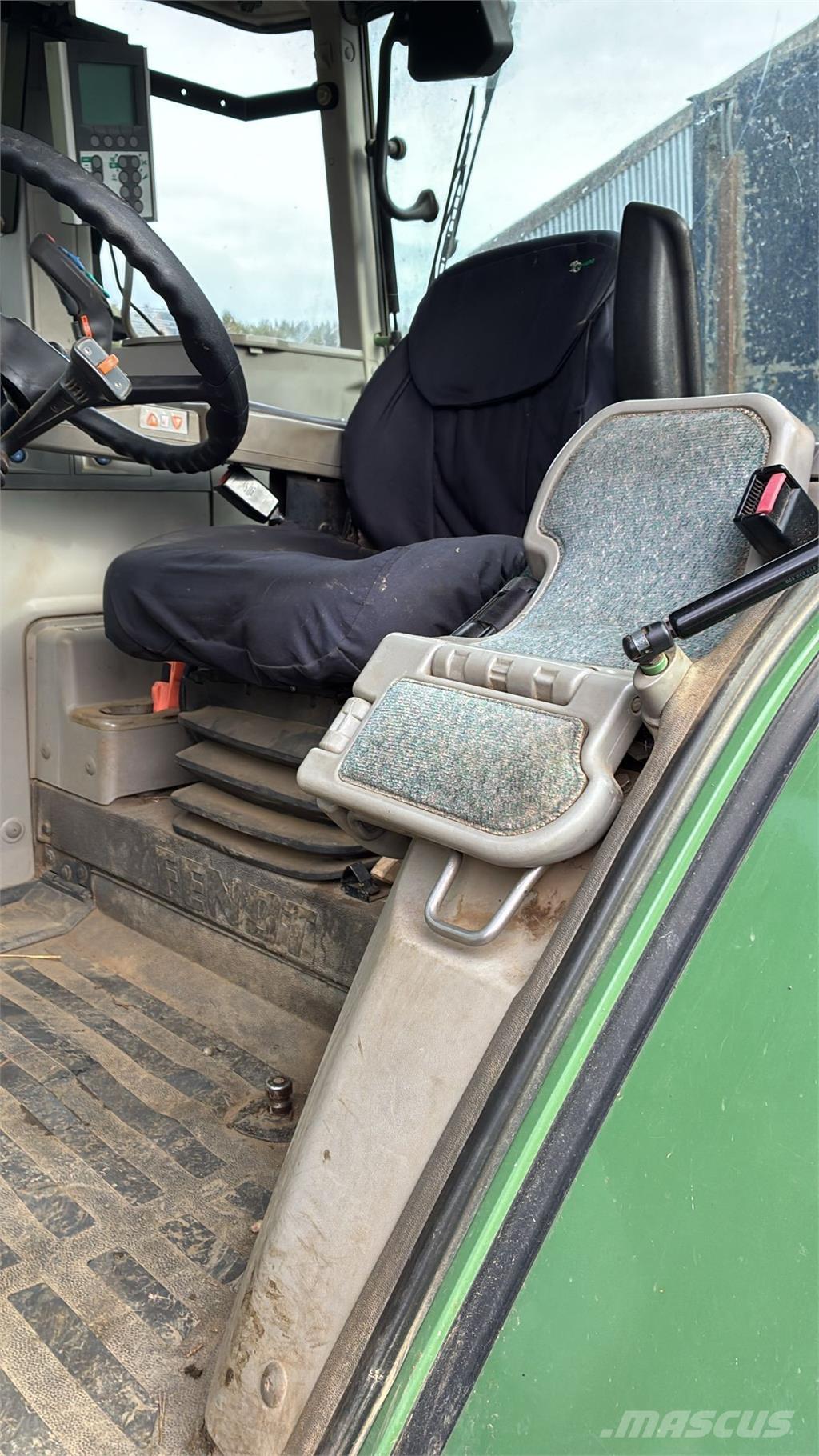 Fendt 718 الجرارات