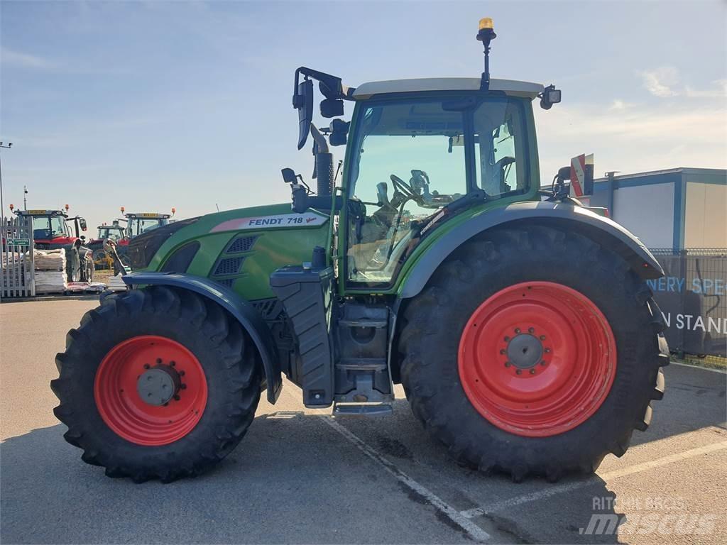 Fendt 718 VARIO S4 الجرارات
