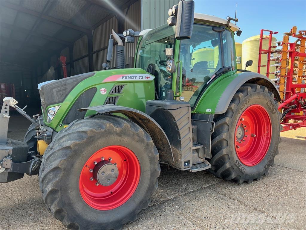 Fendt 724 الجرارات