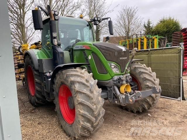 Fendt 724 DEMO الجرارات