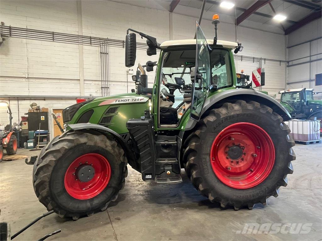 Fendt 724 VARIO S4 الجرارات