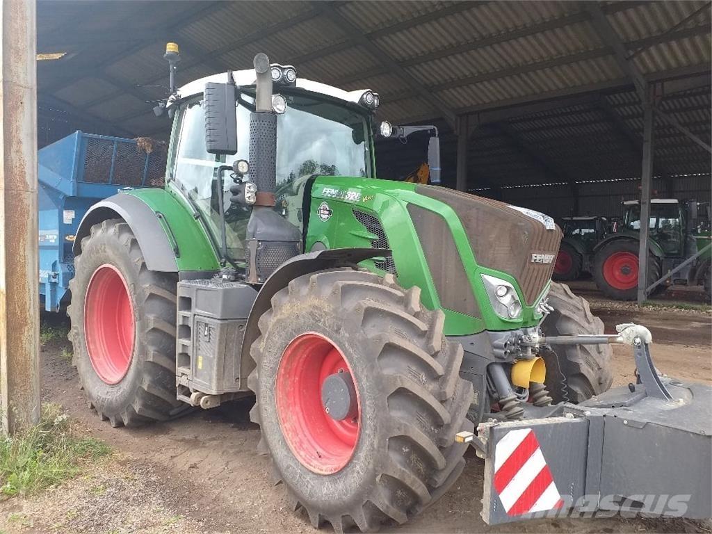 Fendt 828 الجرارات