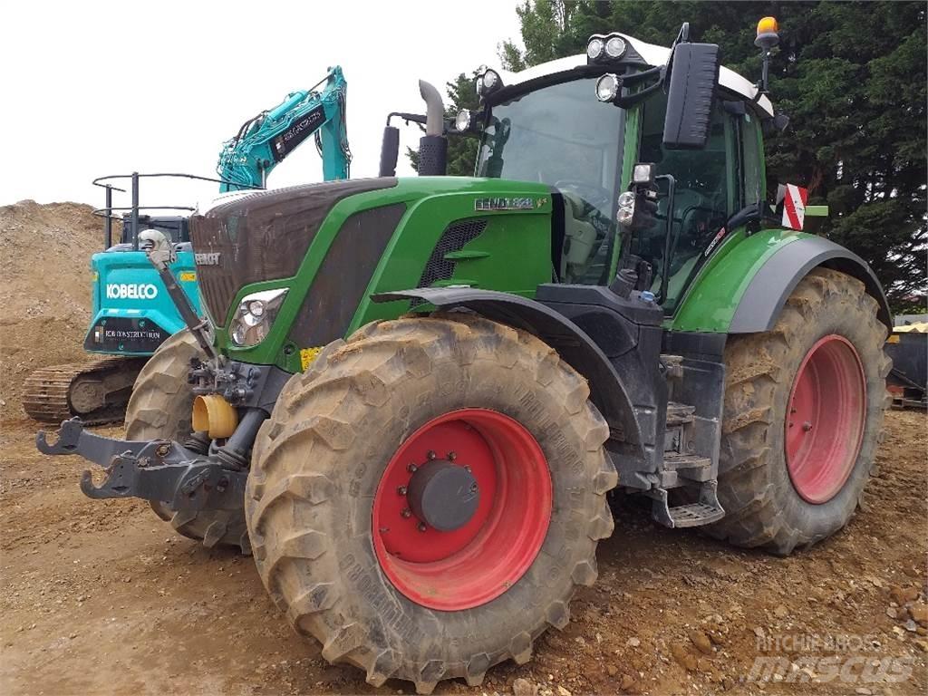 Fendt 828 VARIO الجرارات
