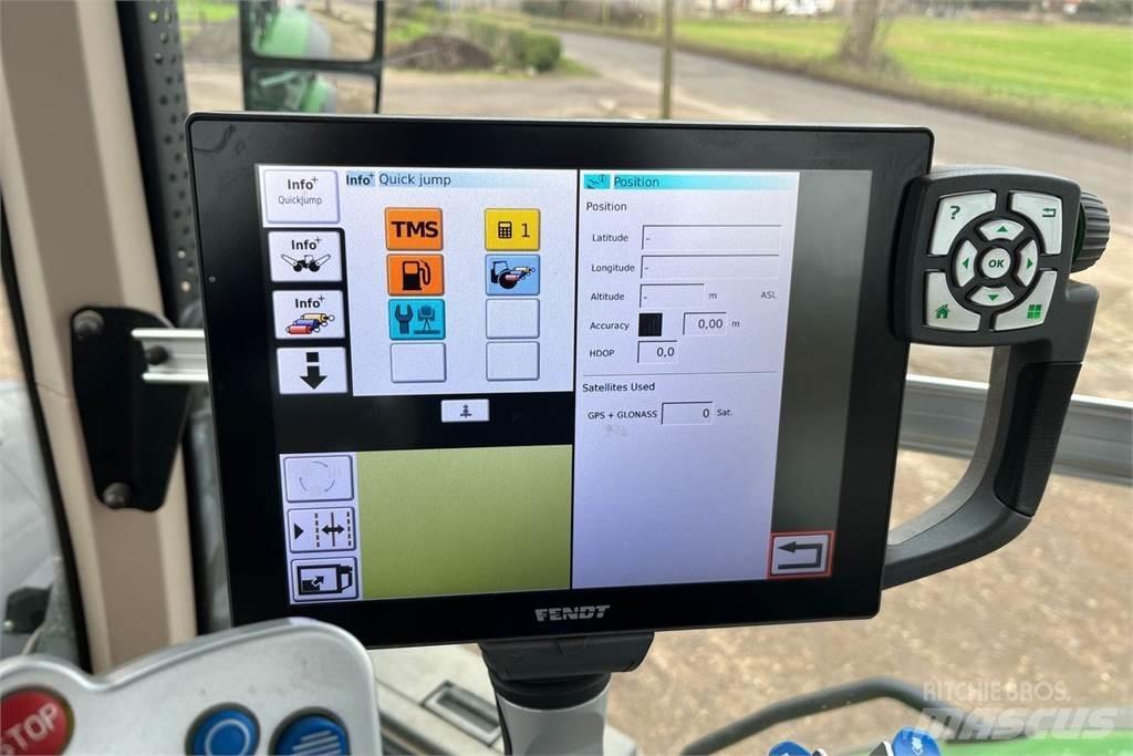 Fendt 828 VARIO الجرارات