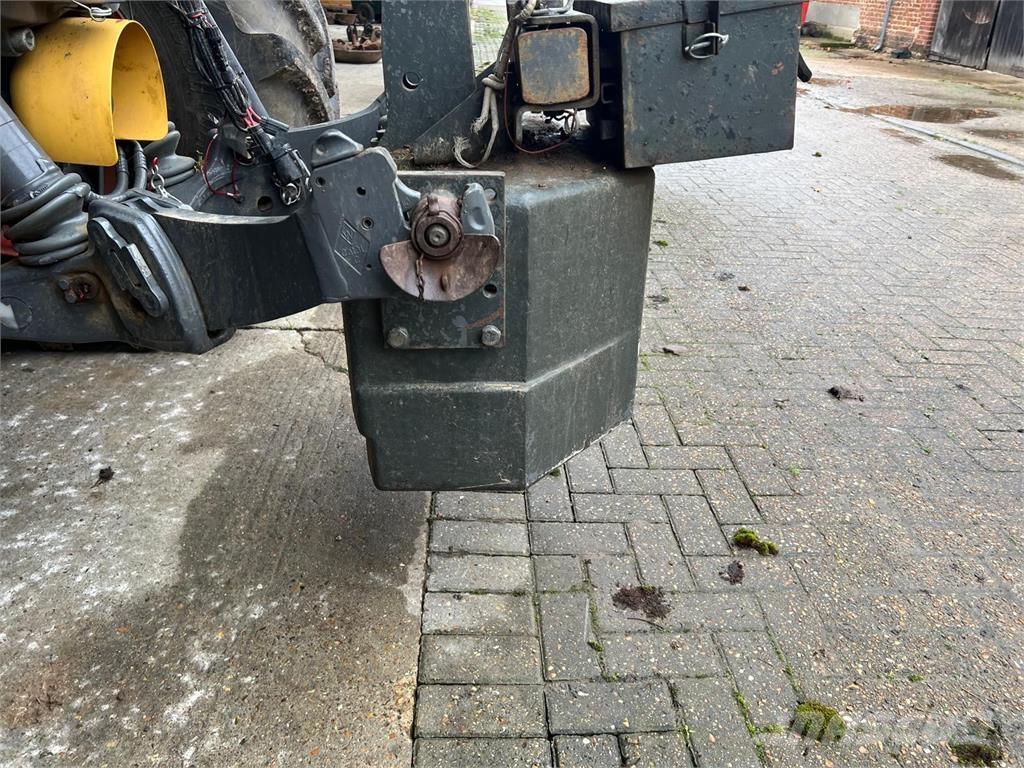 Fendt 870KG الأوزان الأمامية