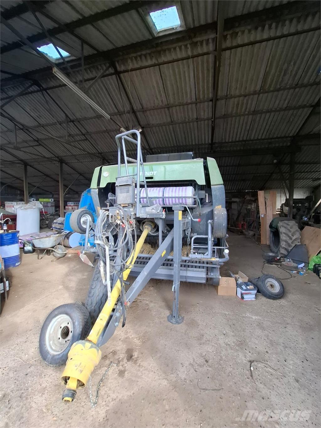 Fendt ROTANA 160V محزمات مربعة