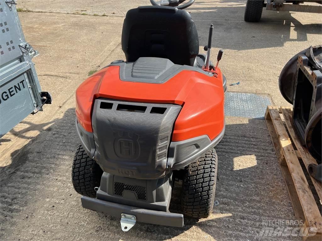 Husqvarna R216 ماكينات زراعية أخرى