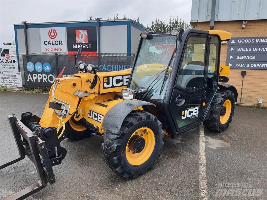JCB 525-60 معدات مناولة لأغراض الزراعة